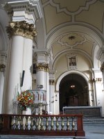 Intérieur d'une église.