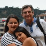 Portraits de deux femmes et d'un homme.