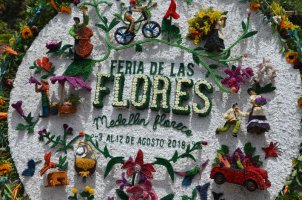 Décorations de fleurs.
