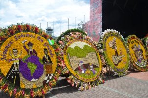Décorations de fleurs.
