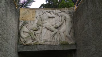 Tableau sculpté.