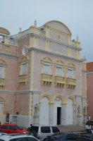 Teatro Heredia Face avant d'une entrée d'église.